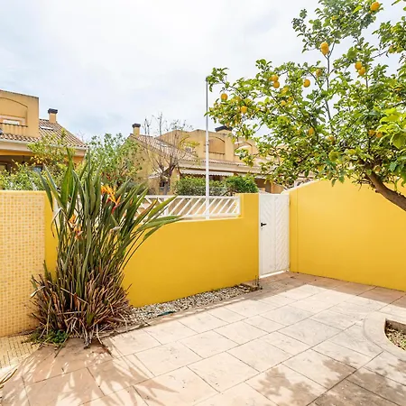 Family-Friendly Beach House Ideal For Holidays & Workers At Beach Sagunto Valencia Exterior foto