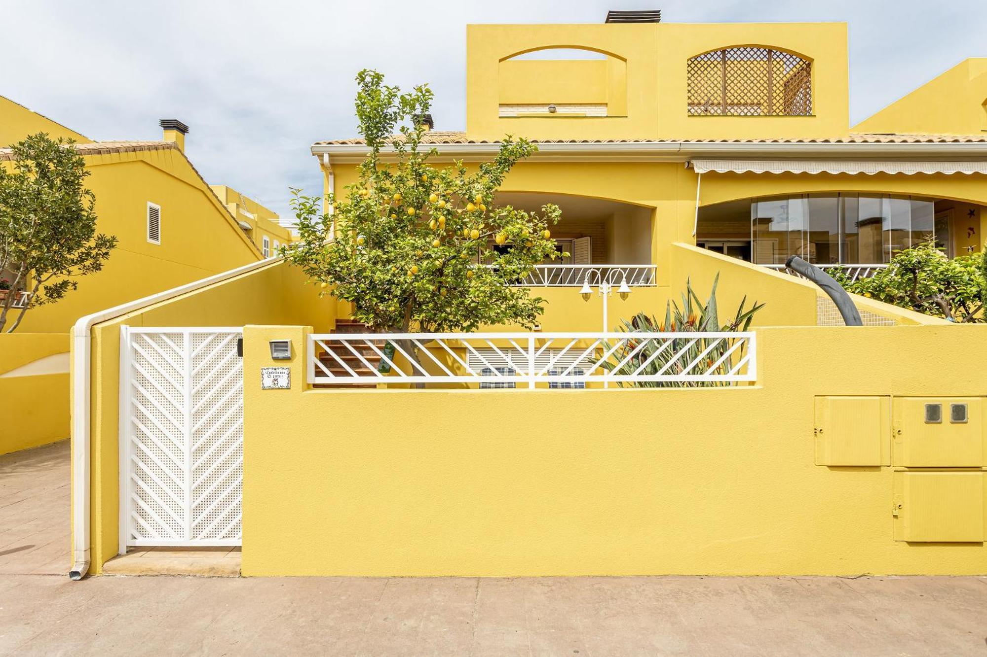 Family-friendly House Ideal For Holidays & Workers At Valencia Vakantiehuis Sagunto